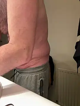 vincent1522 online show from 02/12/25, 07:23