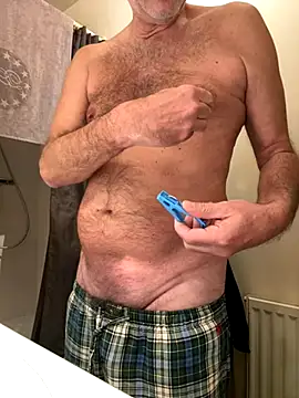 vincent1522 online show from 10/01/25, 05:57