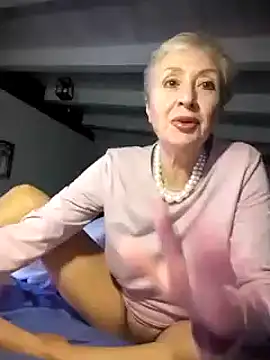 divinaerotica online show from 11/26/25, 03:35