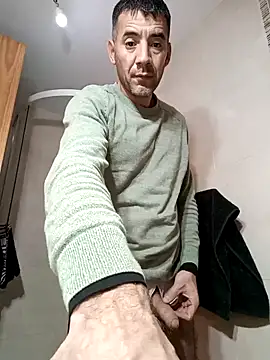 Snapshot of juanignacioargentino chatting on 01/31/25, 12:50 juanignacioargentino online show from 01/31/25, 12:50