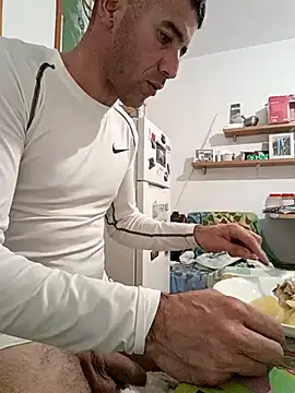 Snapshot of juanignacioargentino chatting on 02/15/25, 10:31 juanignacioargentino online show from 02/15/25, 10:31