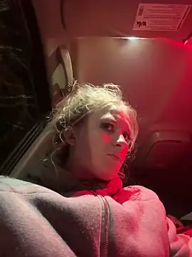 kcmo1010 online show from 12/22/25, 04:42