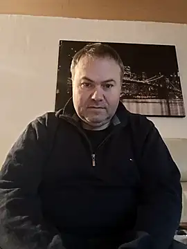 Snapshot of Pourleplasirs chatting on 02/11/25, 10:39 Pourleplasirs online show from 02/11/25, 10:39