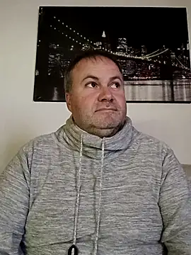 Snapshot of Pourleplasirs chatting on 11/21/25, 09:35 Pourleplasirs online show from 11/21/25, 09:35