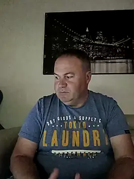 Pourleplasirs online show from 05/21/26, 10:06