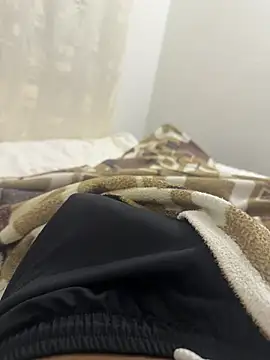 jhonnes  online show from 02/24/25, 04:16