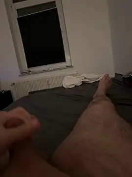 Snapshot of Mo_2003 chatting on 02/06/25, 01:27 Mo 2003 online show from 02/06/25, 01:27