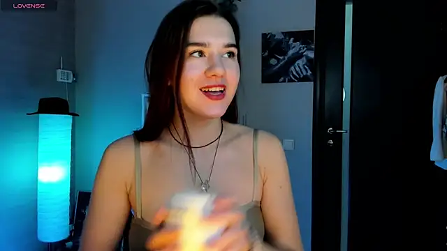 Snapshot of Sweetie_Catt chatting on 02/18/25, 08:27 Sweetie Catt online show from 02/18/25, 08:27