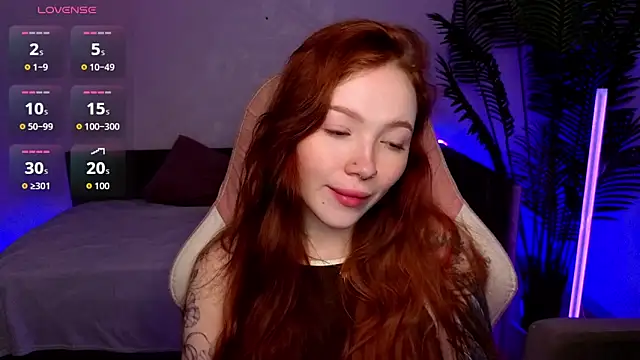 Maya Light online show from 04/14/26, 01:55