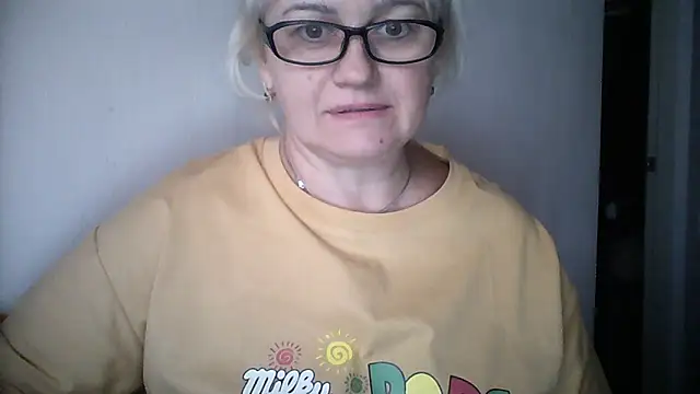 Snapshot of Mayya4321 chatting on 10/07/25, 01:08 Mayya4321 online show from 10/07/25, 01:08