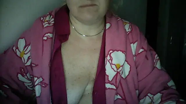 Snapshot of Mayya4321 chatting on 11/08/25, 07:41 Mayya4321 online show from 11/08/25, 07:41