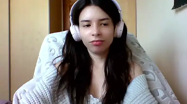 LariceSexy online show from 02/17/25, 01:10