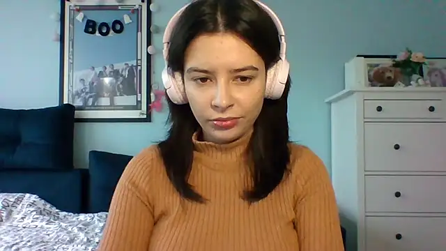 LariceSexy online show from 10/28/25, 01:14