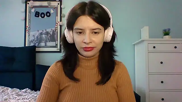 LariceSexy online show from 11/11/25, 01:11