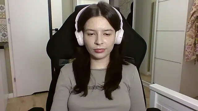 LariceSexy online show from 04/12/26, 06:13