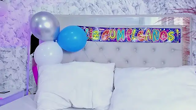 Ariana greenblat online show from 03/10/25, 08:12