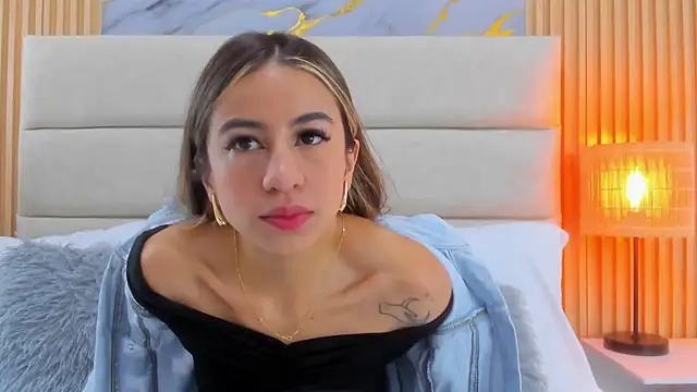 Ariana greenblat online show from 05/02/26, 02:22