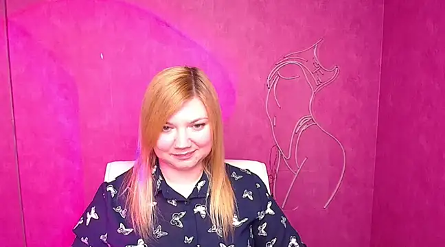 Snapshot of Lola_moree chatting on 03/03/25, 03:31 Lola moree online show from 03/03/25, 03:31