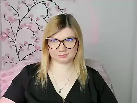 Lola moree online show from 03/30/26, 11:33