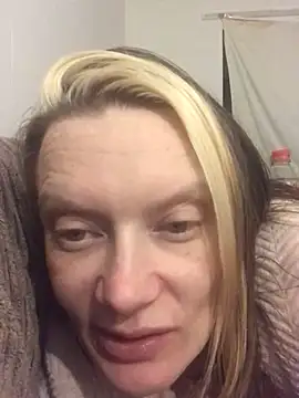 blondey206 online show from 02/01/25, 07:44