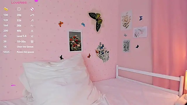 Snapshot of DarylBody chatting on 03/10/25, 10:45 DarylBody online show from 03/10/25, 10:45