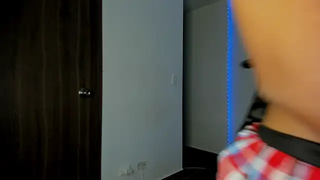 victoriacolin online show from 11/14/25, 12:04