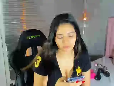 Hadley  online show from 09/27/25, 04:28