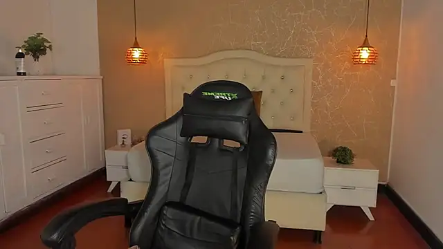 Hadley  online show from 10/16/25, 02:45