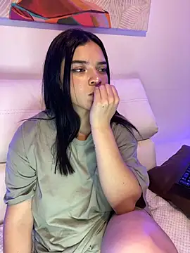 eileensophi online show from 02/28/25, 06:10