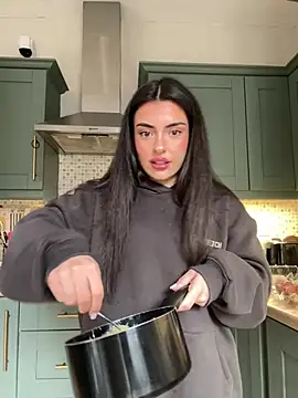 cute carly  online show from 03/16/25, 11:38