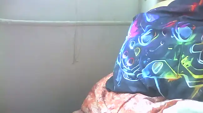 Snapshot of Drag_Queen chatting on 02/04/25, 08:46 Drag Queen online show from 02/04/25, 08:46