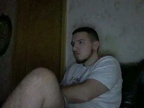 Snapshot of Drag_Queen chatting on 02/09/25, 03:34 Drag Queen online show from 02/09/25, 03:34