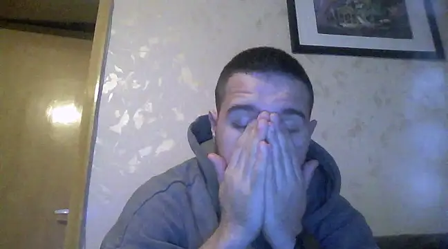 Snapshot of Drag_Queen chatting on 02/28/25, 02:20 Drag Queen online show from 02/28/25, 02:20