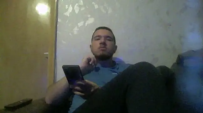 Snapshot of Drag_Queen chatting on 02/28/25, 07:35 Drag Queen online show from 02/28/25, 07:35