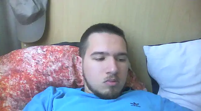 Snapshot of Drag_Queen chatting on 03/07/25, 01:40 Drag Queen online show from 03/07/25, 01:40