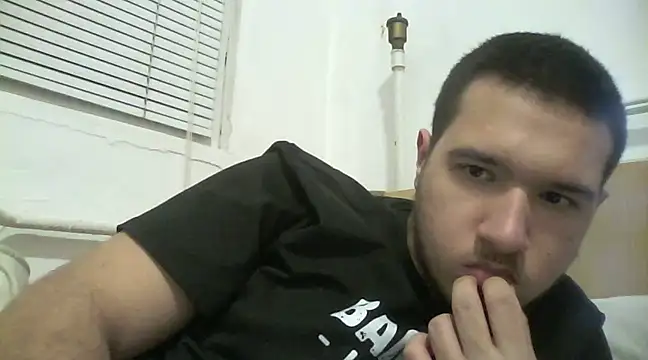 Snapshot of Drag_Queen chatting on 03/15/25, 07:16 Drag Queen online show from 03/15/25, 07:16