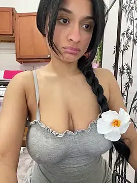 Cristinasunny online show from 04/01/26, 07:00