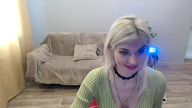 SexyBeatriice online show from 03/19/26, 07:12