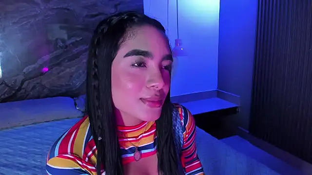 Estefy gomez09 online show from 03/06/25, 03:35