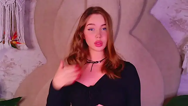 Snapshot of EvansLover chatting on 09/20/25, 08:54 EvansLover online show from 09/20/25, 08:54