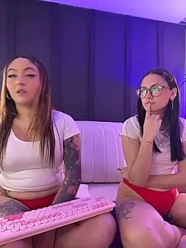  Emma11 online show from 11/24/25, 07:46