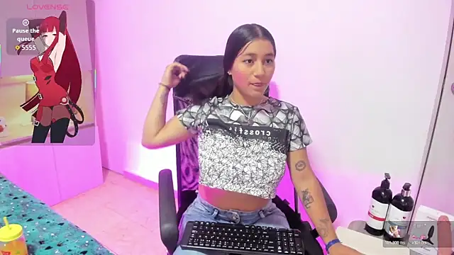 CandyyMaria online show from 11/12/25, 07:57