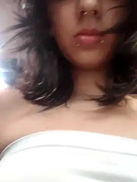 Maiden-Hot online show from 03/18/25, 07:53