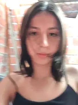 Maiden-Hot online show from 10/22/25, 07:35