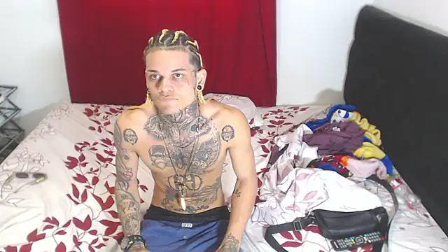 Snapshot of hot_man05 chatting on 02/03/25, 09:18 hot man05 online show from 02/03/25, 09:18