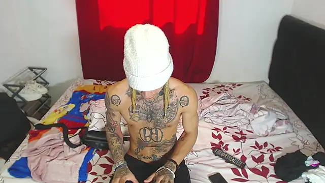 Snapshot of hot_man05 chatting on 02/09/25, 07:09 hot man05 online show from 02/09/25, 07:09