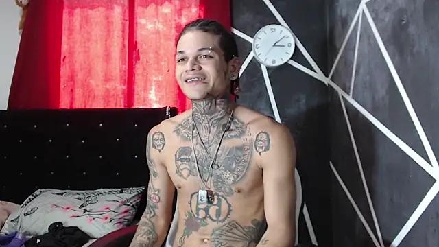 Snapshot of hot_man05 chatting on 10/03/25, 06:49 hot man05 online show from 10/03/25, 06:49