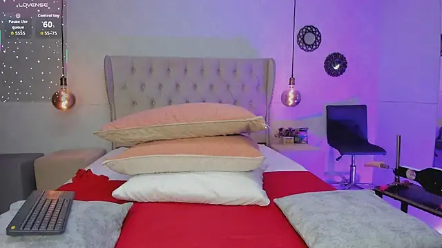 amanda29 online show from 12/17/25, 07:09