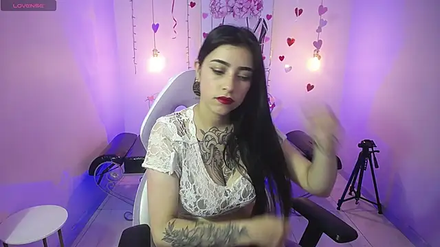 Snapshot of Adri_Gomez_ chatting on 03/13/25, 03:22 Adri Gomez online show from 03/13/25, 03:22