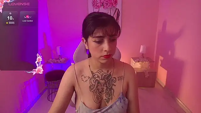 Adri Gomez  online show from 09/09/25, 04:01